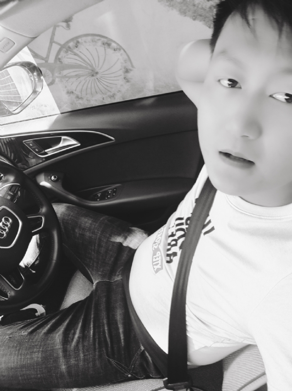 意中人的第一张照片--北京交友中心