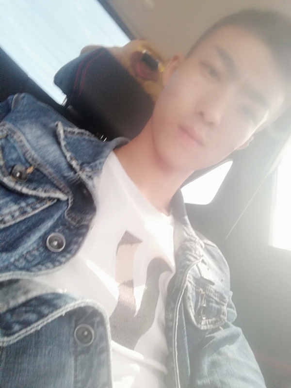 傻雕的第一张照片--北京交友中心