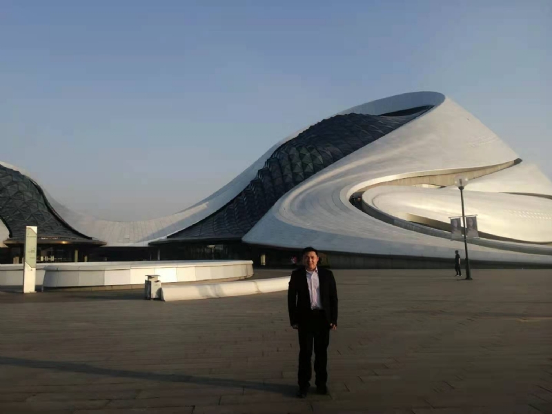 荣荣的第一张照片--北京交友中心