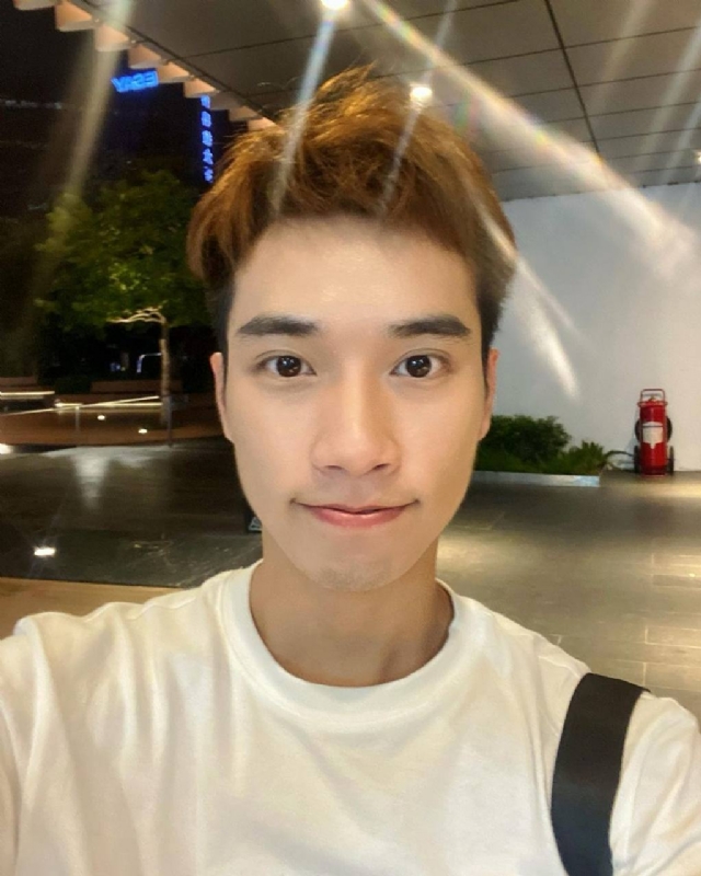 油菜花的第一张照片--北京交友中心